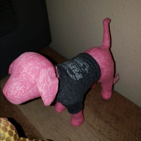 VS PINK 🐕 🐶 DOGS 🐩 - Picture 9 of 11